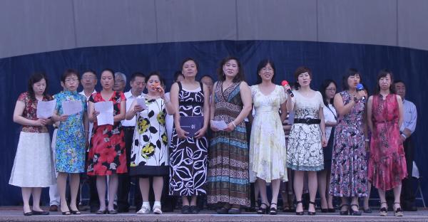 加拿大中国专业人士协会举办欢度国庆及多元文化日活动