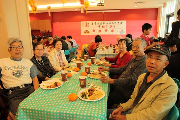 孟尝会长者中秋联欢