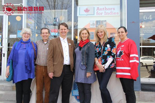 作家支持独立书店——Uxbridge镇独立书店Blue Heron Books“作家支持独立书店日”活动掠影