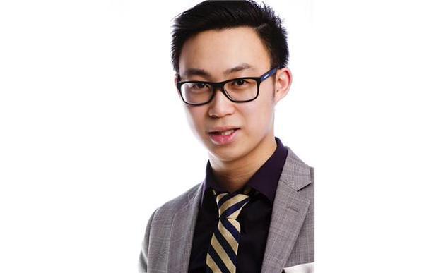 20岁华裔大学生邓凯尧当选阿尔伯达省省议员