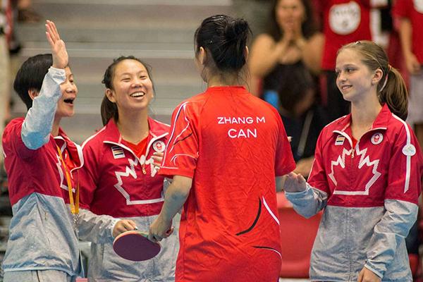 加拿大乒乓球选手获得泛美运动会乒乓球男女团体铜牌