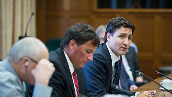 新上任总理杜鲁多在致加拿大民众公开信中重申建立公开和透明政府的承诺