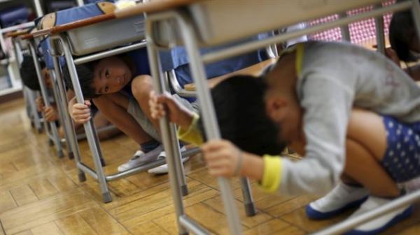 加拿大 “地震防备周”：温哥华设地震模拟器