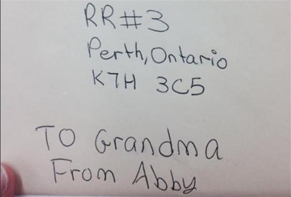 谁认识艾比的外婆？热心邮递员成功递送地址不全的信