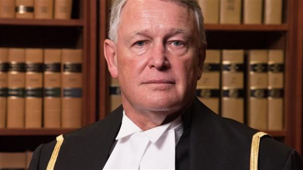 加拿大司法委员会建议解聘要受害人“把膝盖并拢”的法官