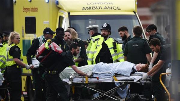 英国伦敦发生恐怖袭击，4人死，20人伤（更新：4人死，40多人伤）