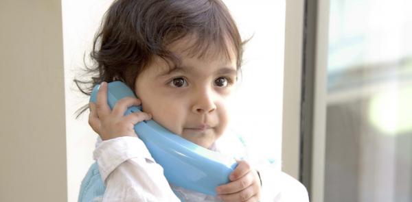 多伦多公共图书馆服务：打电话听故事（16种语言）